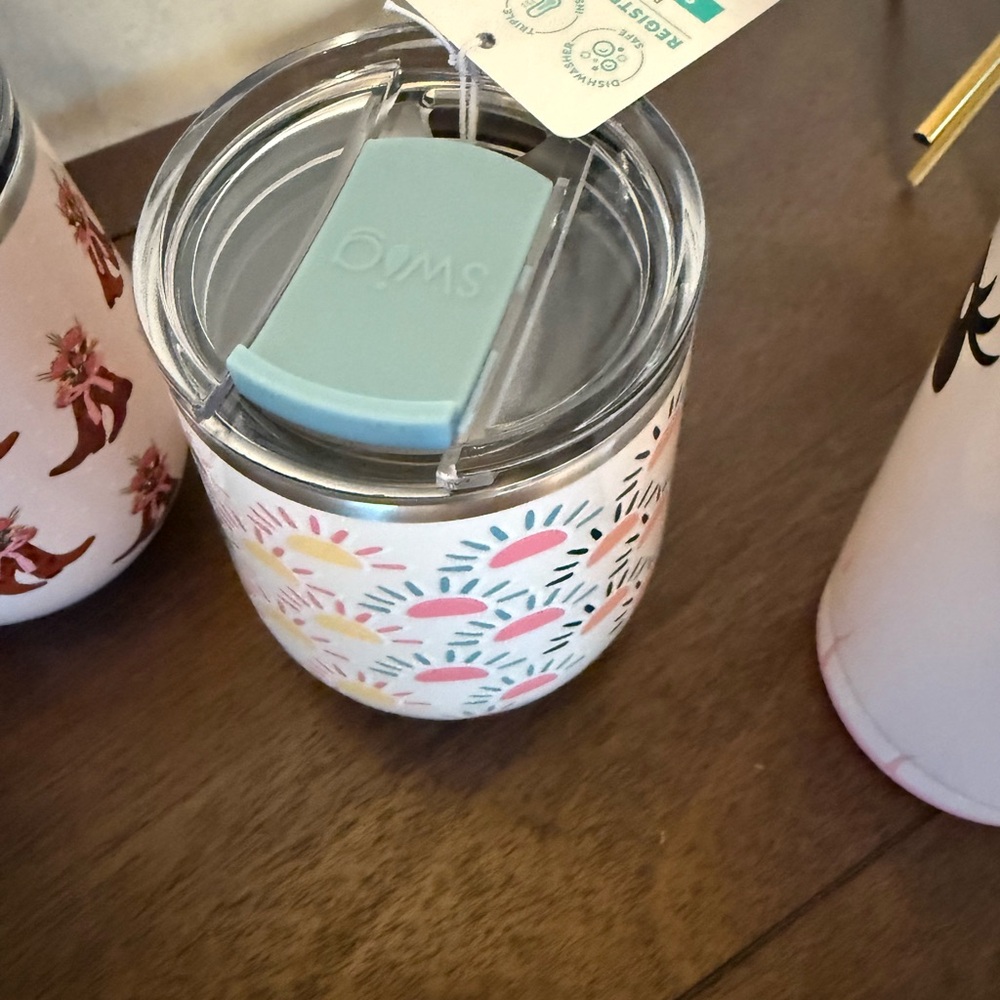 Swig life Tumblers-lmk which one and how much you want it for!! Ready to ship!! - Picture 11 of 16